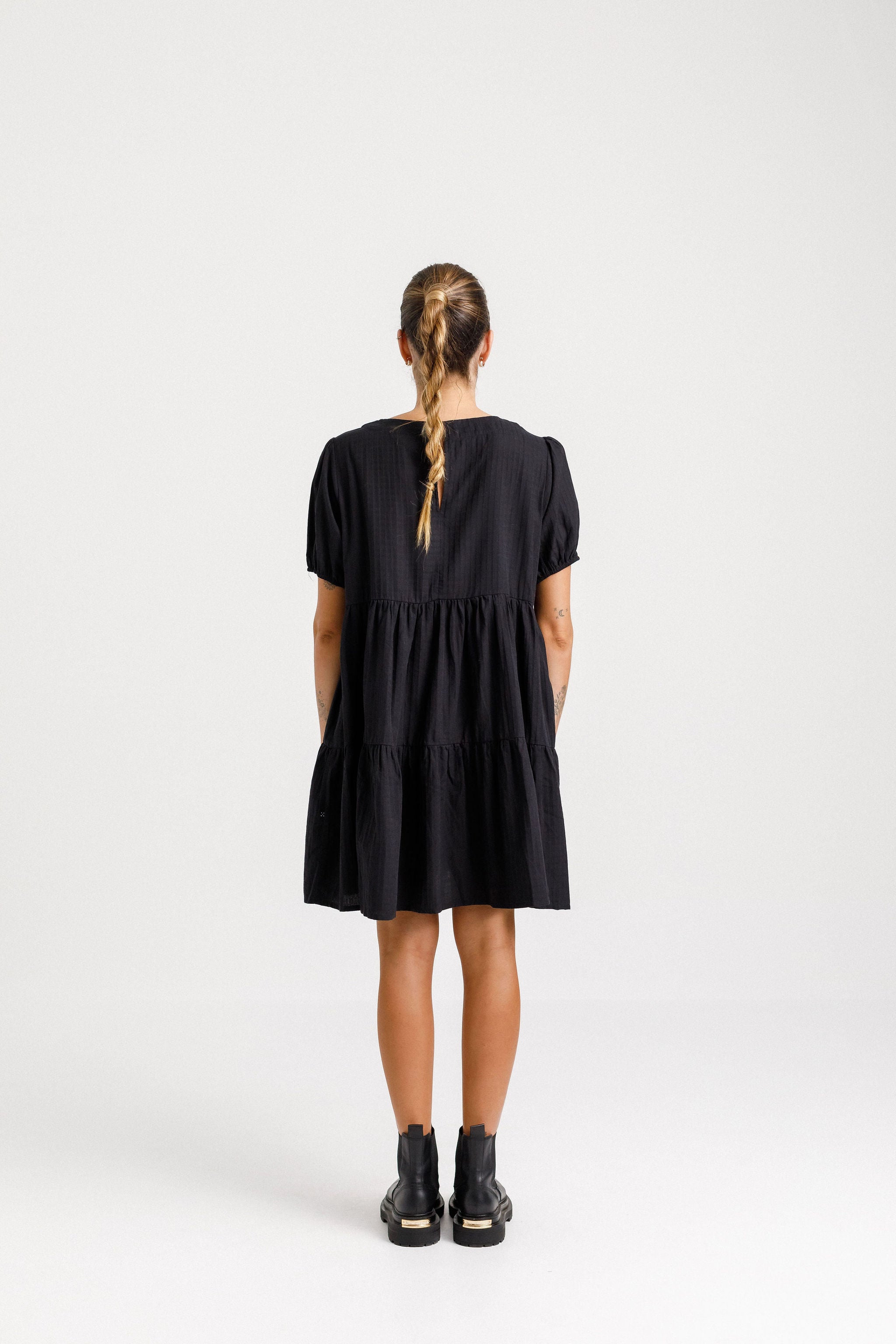 Whirl Dress Replen - Black