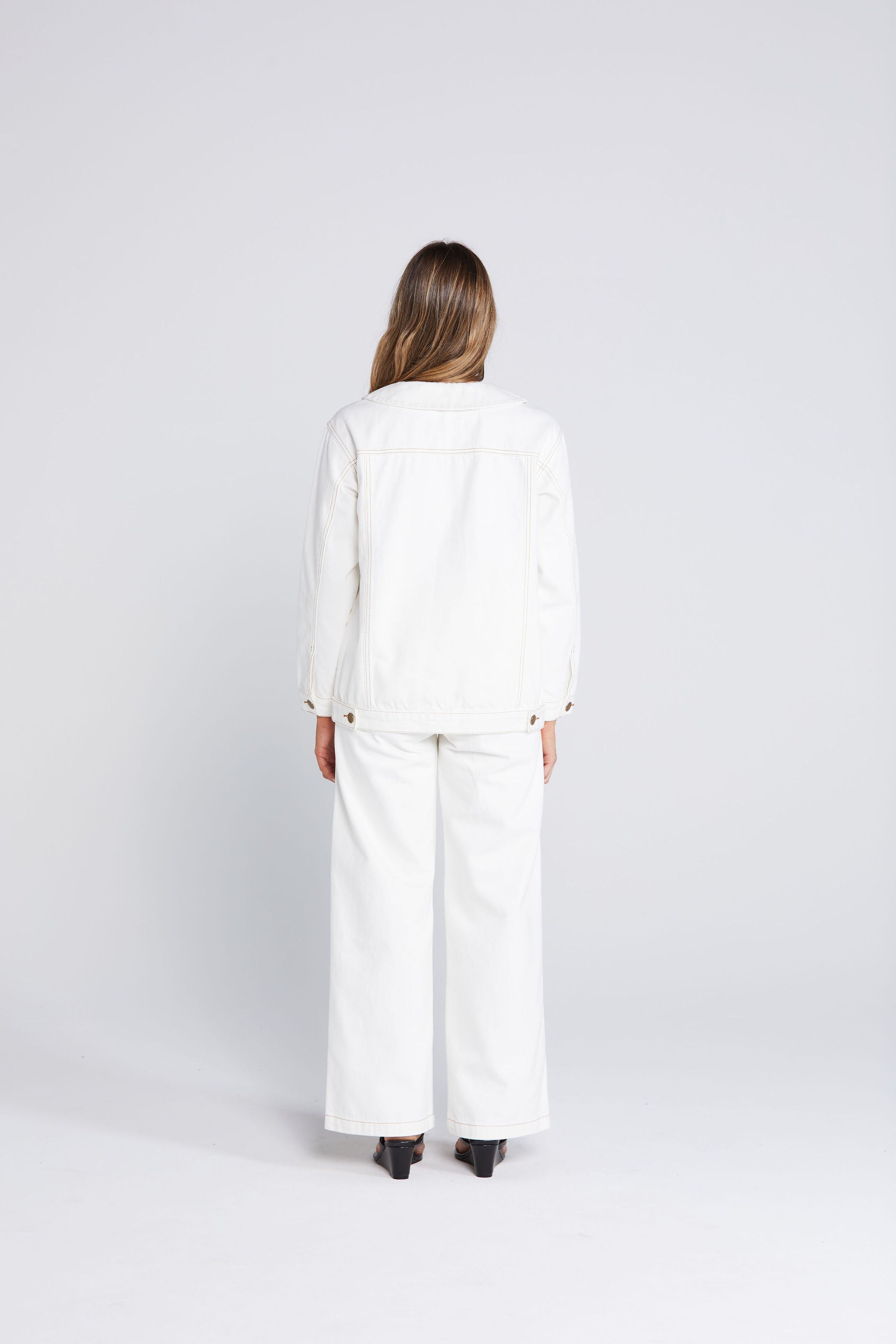 Bowtique Shacket - Off White