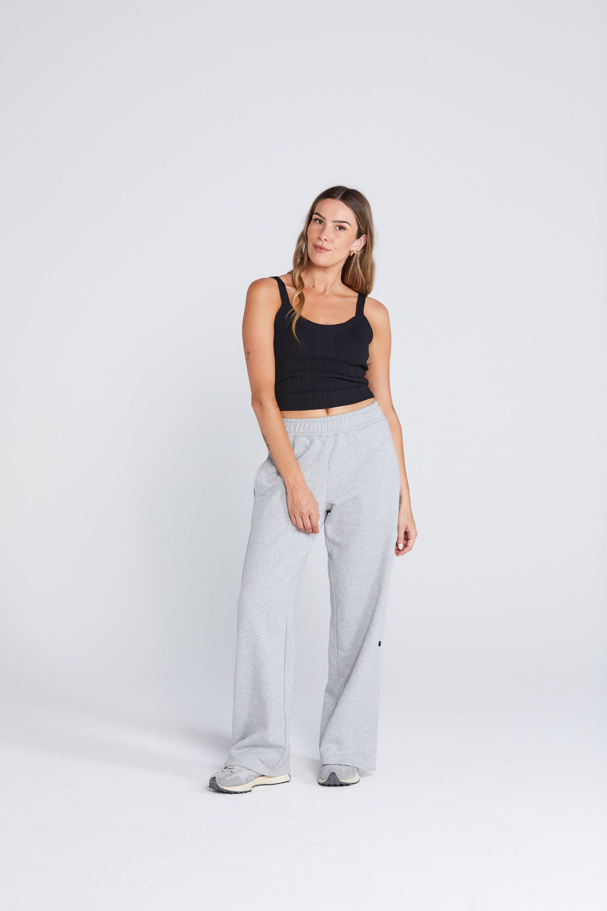 Snappie Trackie - Grey Marle Petal