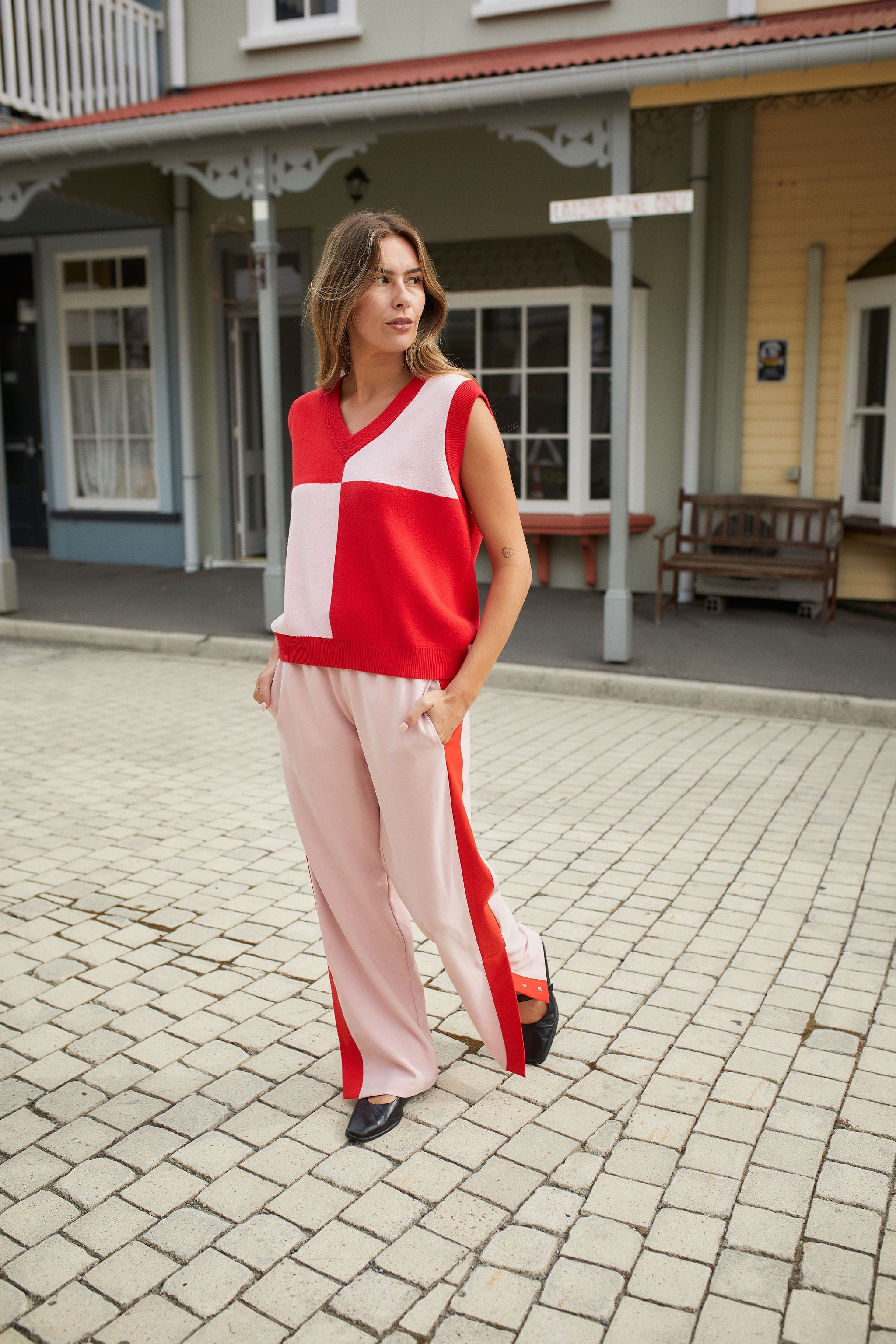 Divide Check Vest - Pinky Tomato