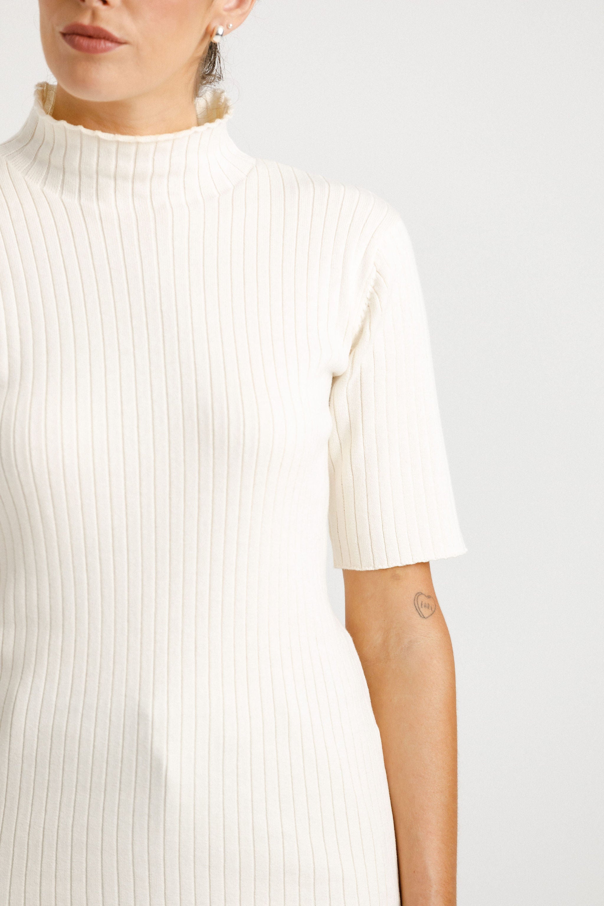 Short Sleeve Turtle Neck - Unbleached