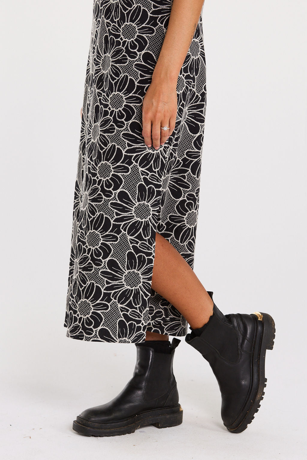 Coming Soon - Slink Dress - Black Daisy