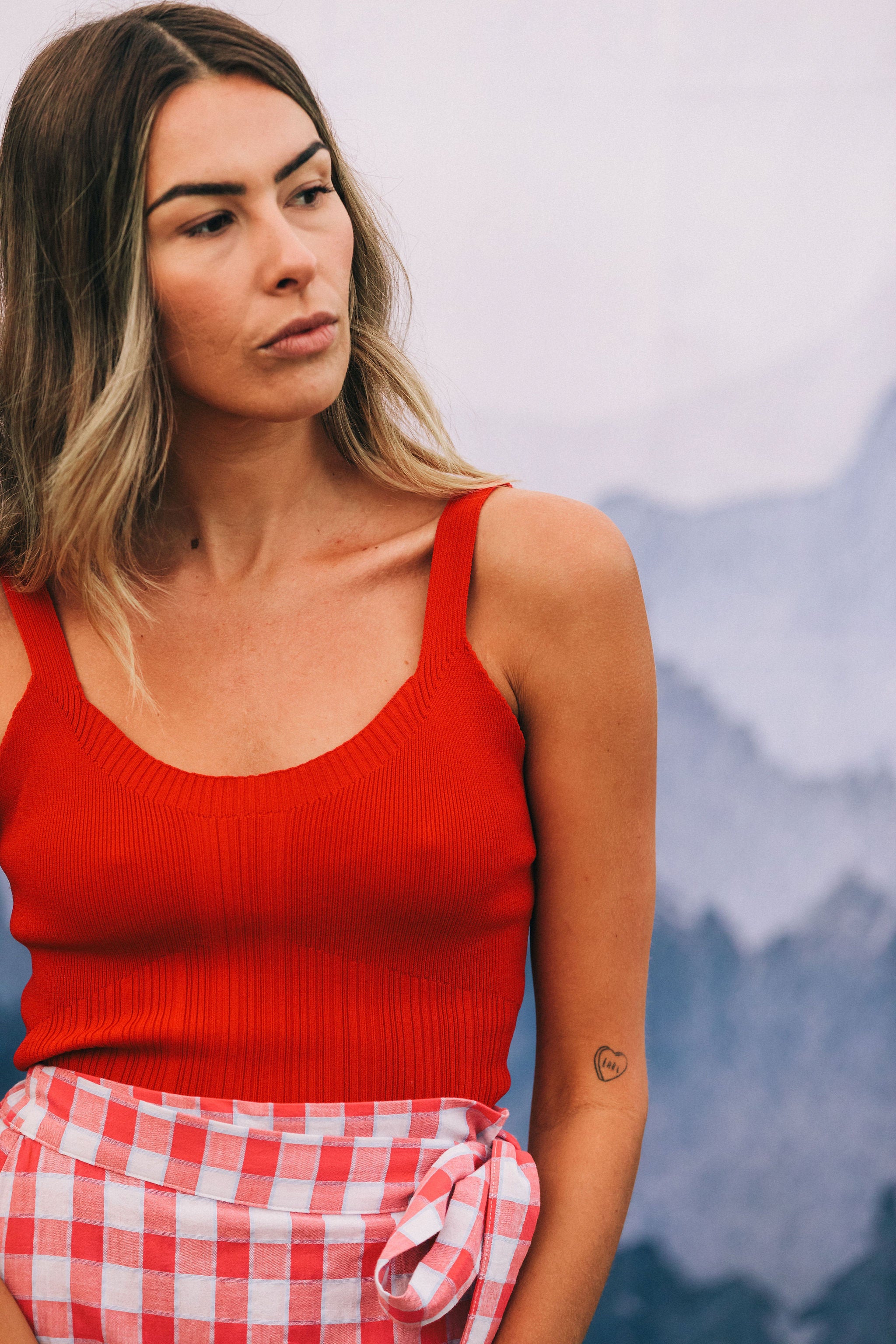 Neva Tank - Red