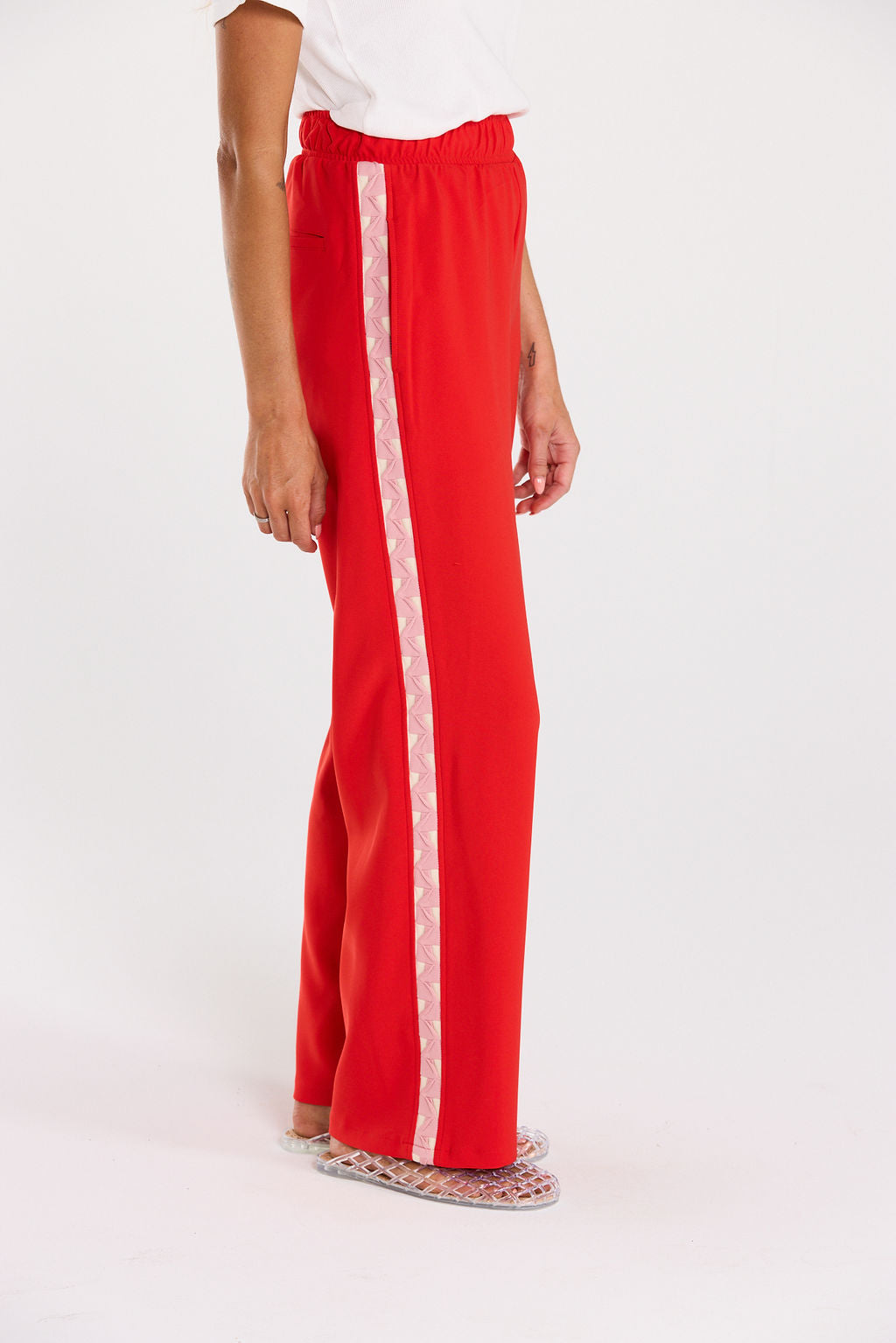 Coming Soon - Nina Pant - Cherry Bomb