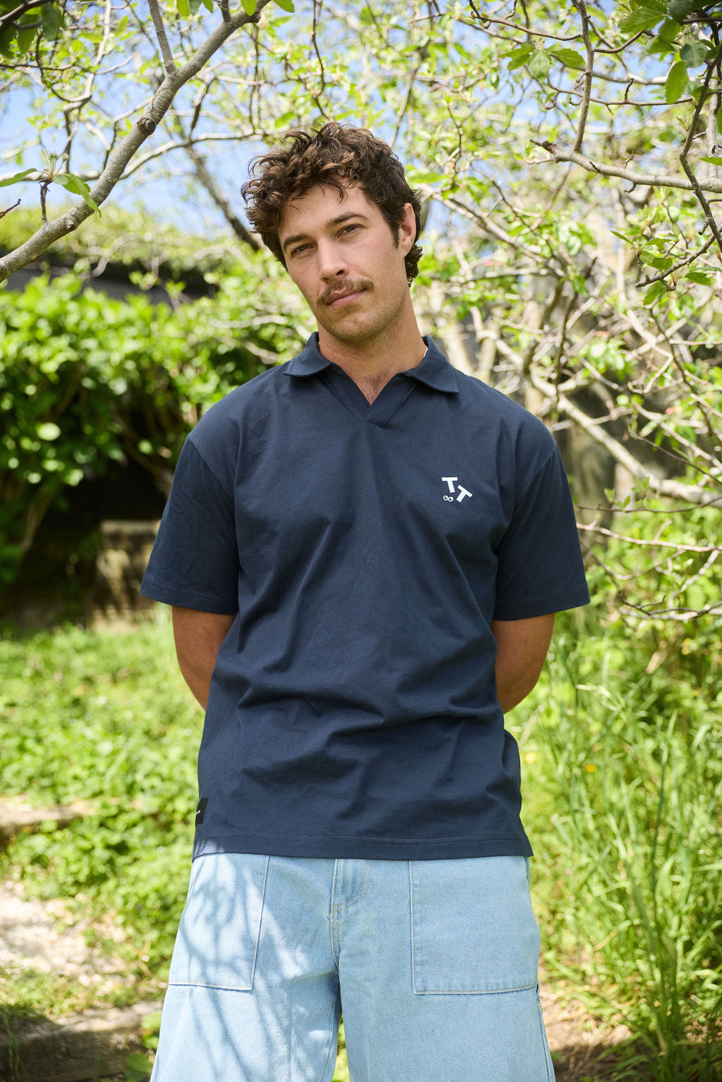 Stride Tee - Navy Eyes
