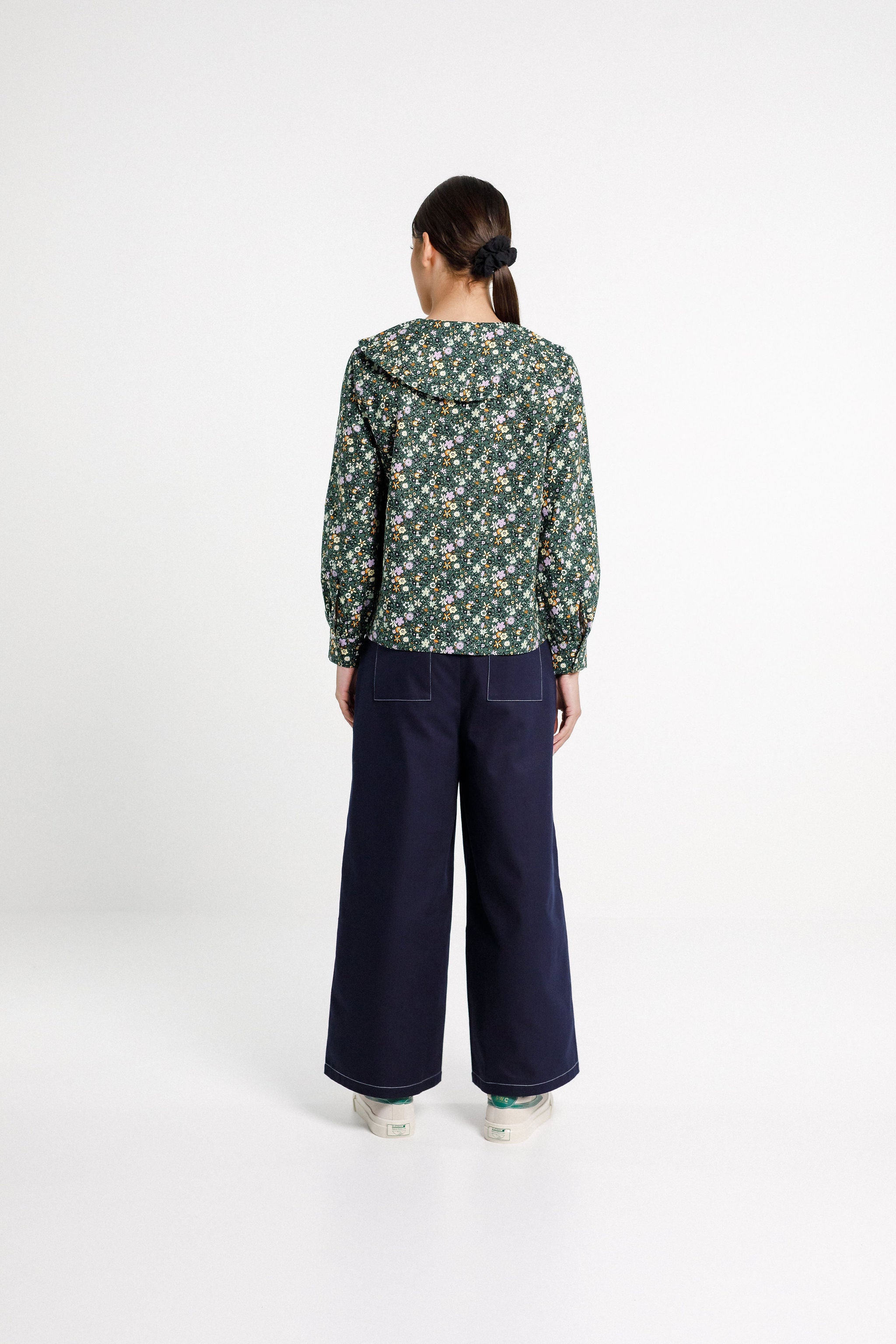 Pearly Top - Botanical