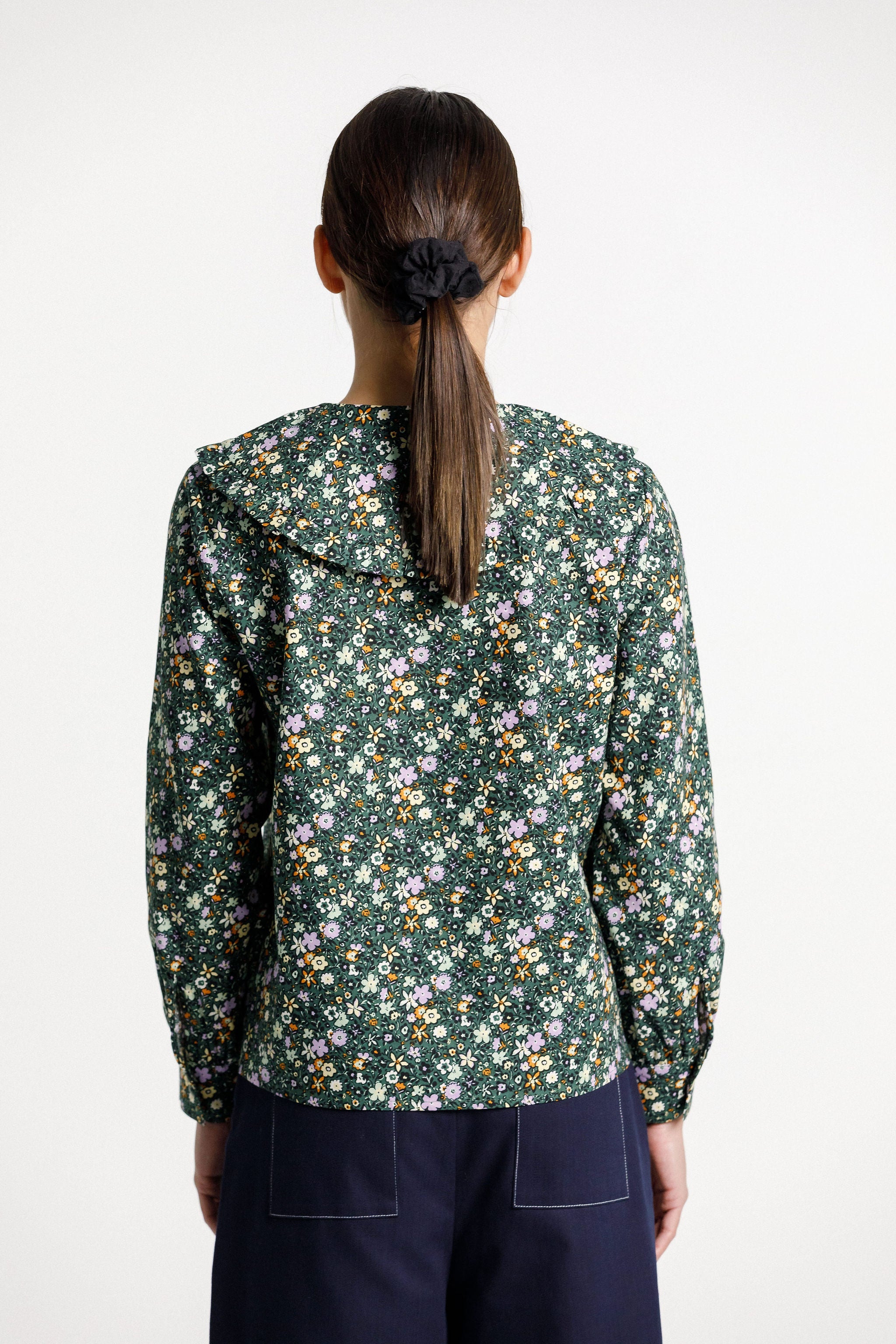 Pearly Top - Botanical