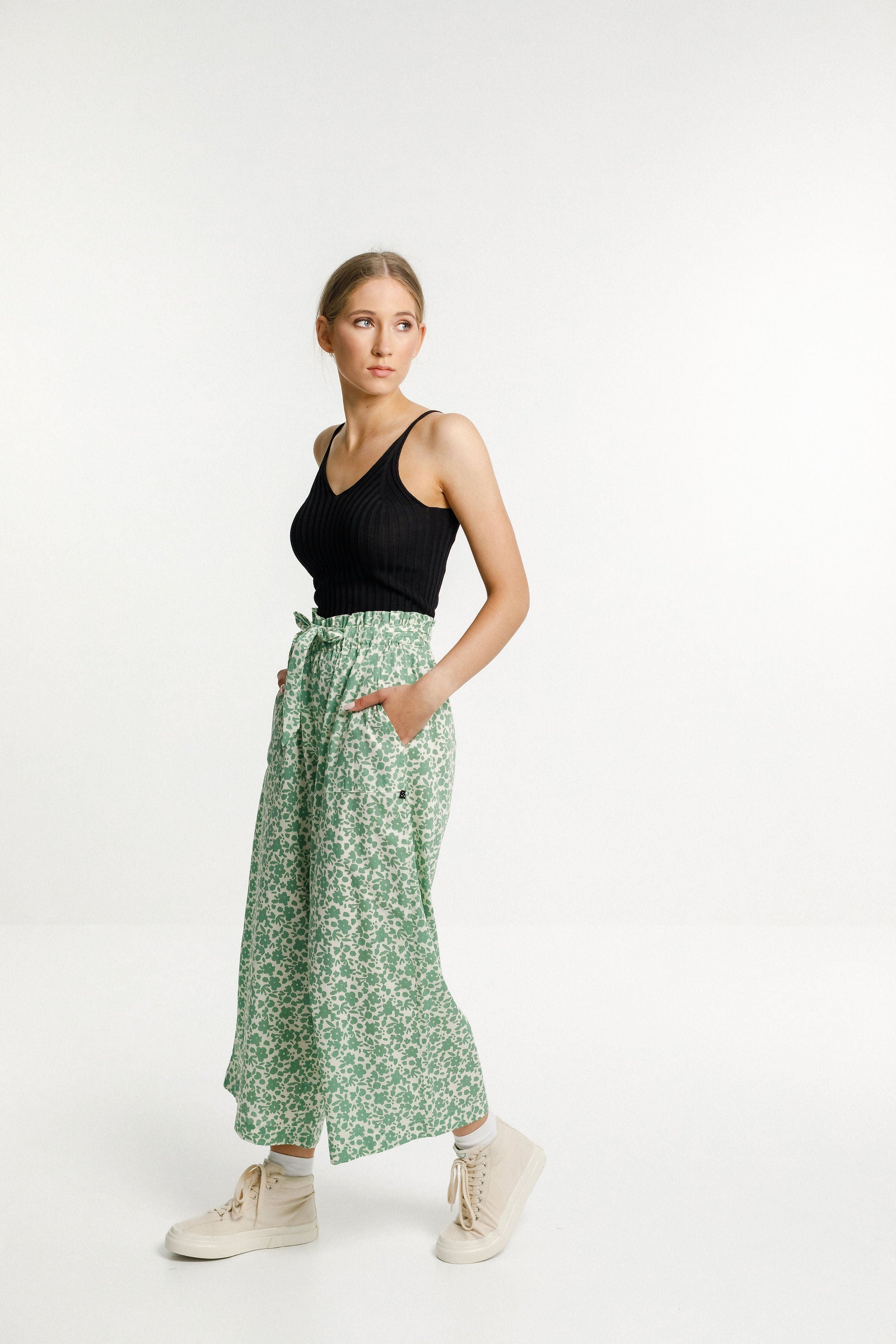 Wonder Pant - Camo Floral
